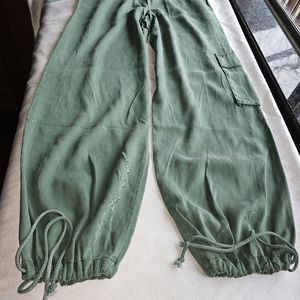 YFB Young Fabulous Broke womens Klem Cargo Pants  Sz S